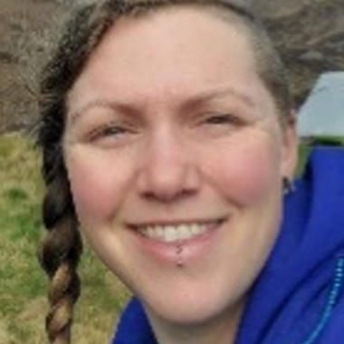 Avril Leonard
