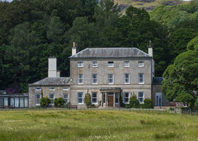 BrathayHall pic.png